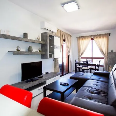Апартаменты Vip Holidays & Center 1 *