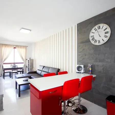 Vip Holidays & Center 1 Апартаменты *