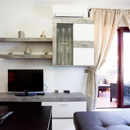 Vip Holidays & Center 1 *